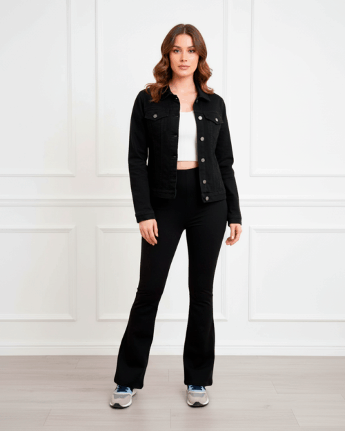 Leggings Patte d'éléphant à nervure avec bouton – Taille haute, coupe évasée et détails de boutons pour un style chic et moderne. Confortable et facile à associer, parfait pour toutes vos tenues. Disponible du 36 au 44.